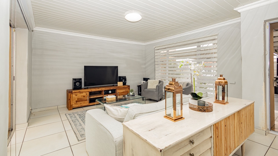 3 Bedroom Property for Sale in Westridge Western Cape
